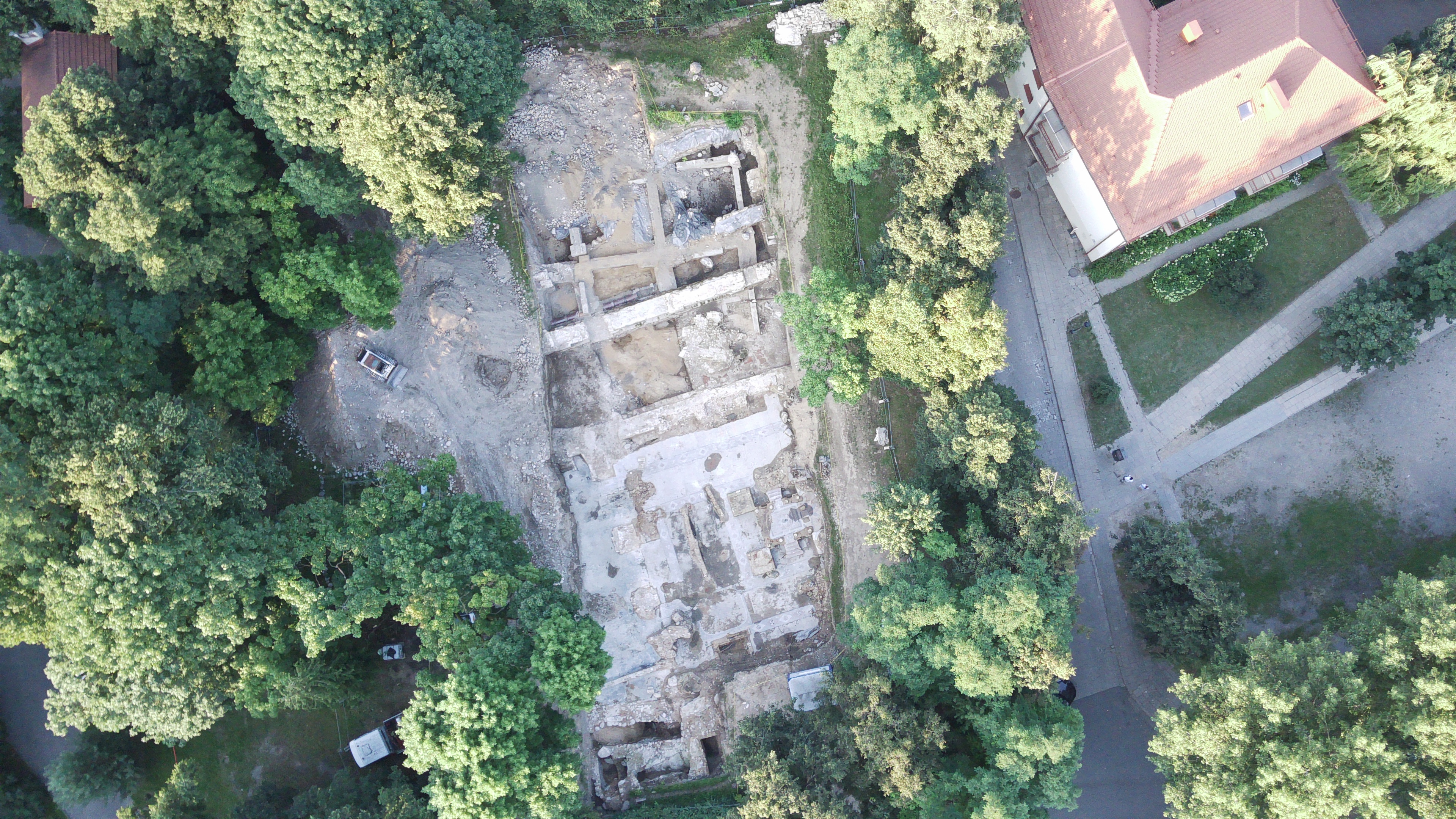 Overview of excavation trench with tools