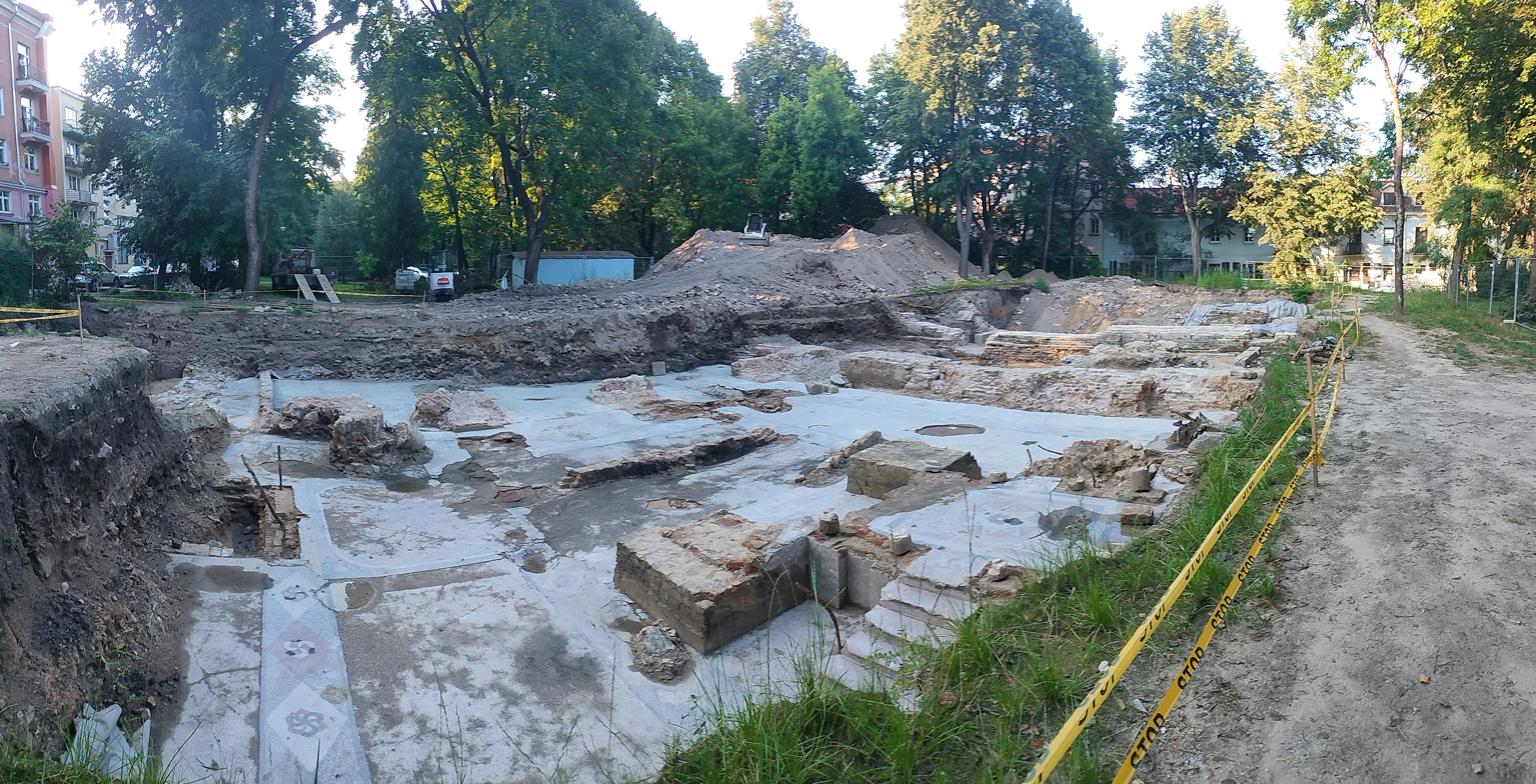 Additional excavation finds